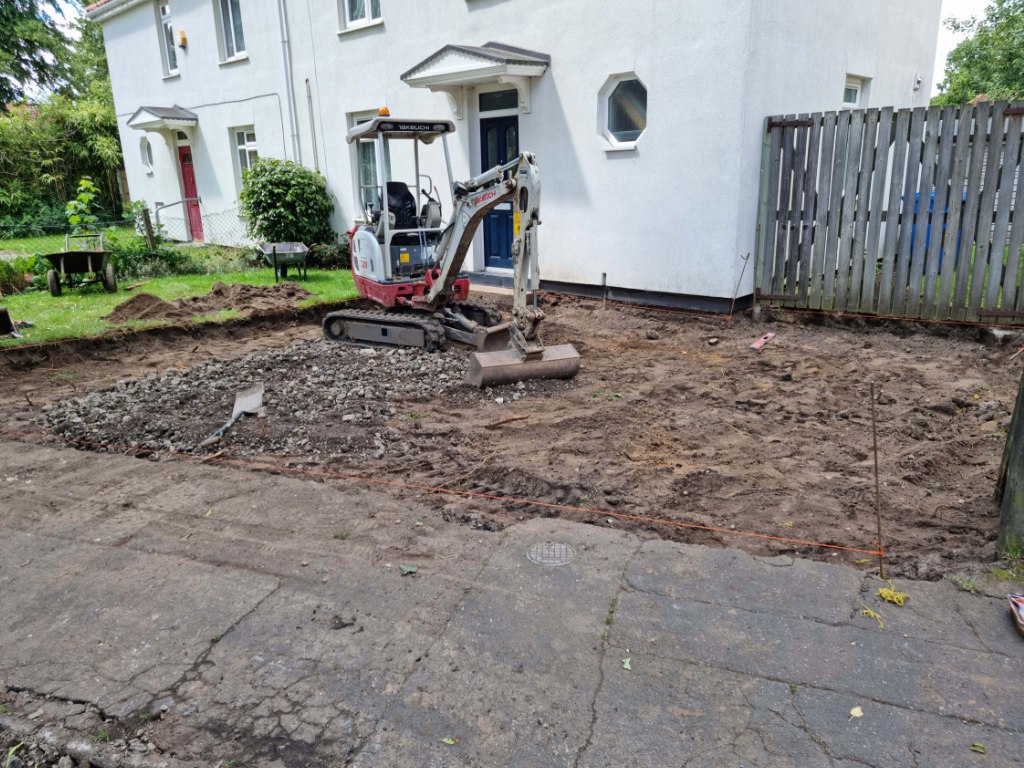 This is a photo of a dig out being carried out by Tunbridge Wells Driveways in preparation for a block paving driveway